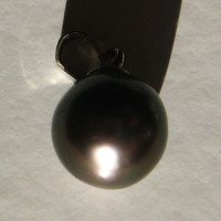 Tahitská černá perla s přívěskem 8,6